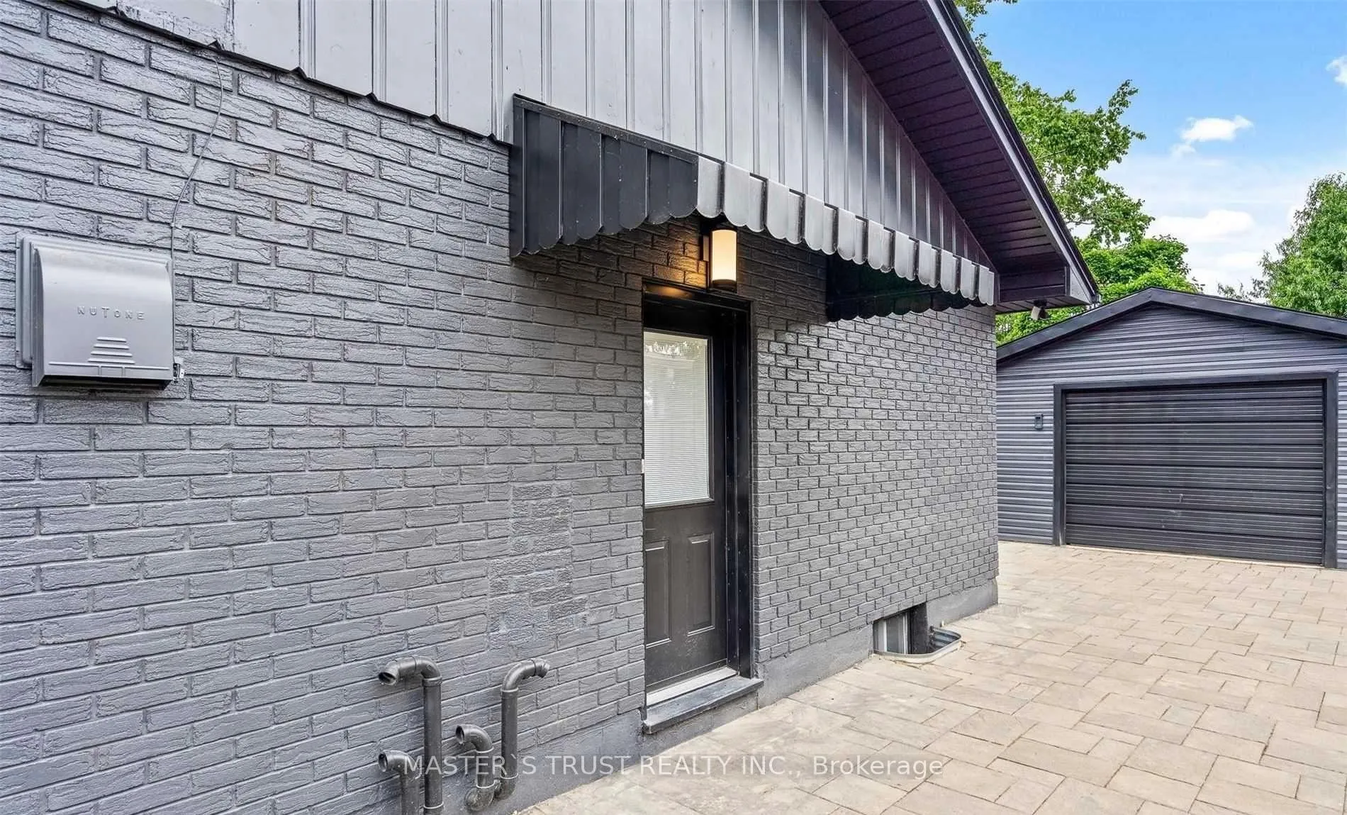 Photo 15 of 25 Spring garden Boulevard, St. Catharines, Lakeshore — HOMEH