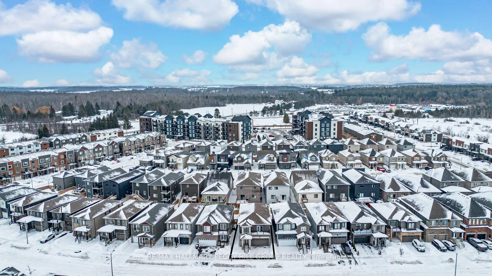 Photo 2 of 42 Alaskan Hts, Barrie, Rural Barrie Southwest — HOMEH