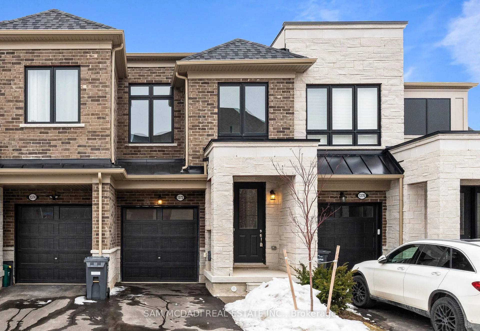 Photo 1 of 1372 Blueprint Common, Burlington, Tyandaga — HOMEH