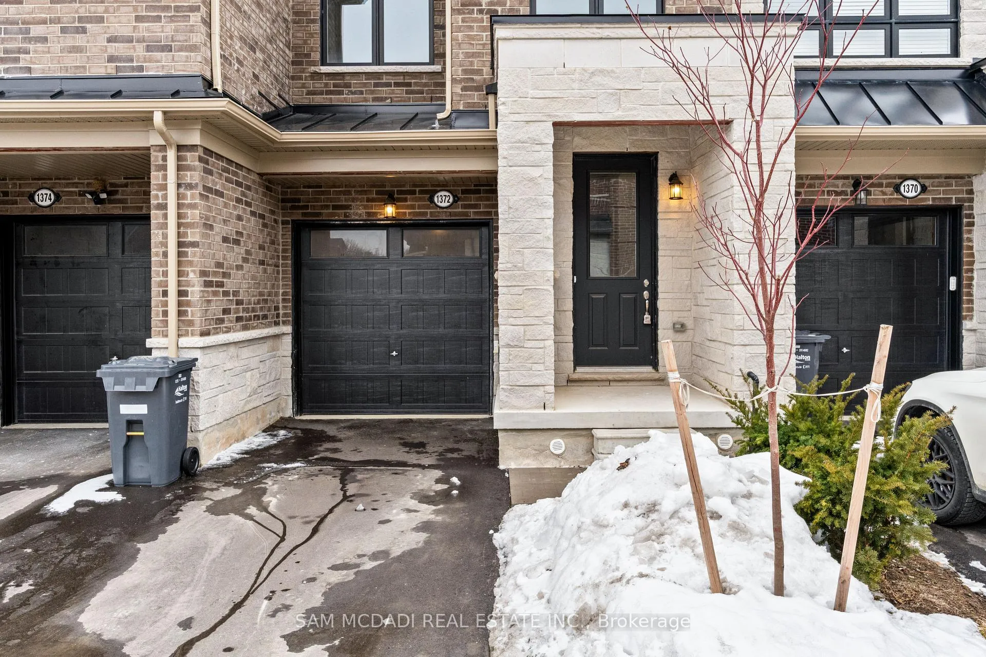 Photo 2 of 1372 Blueprint Common, Burlington, Tyandaga — HOMEH