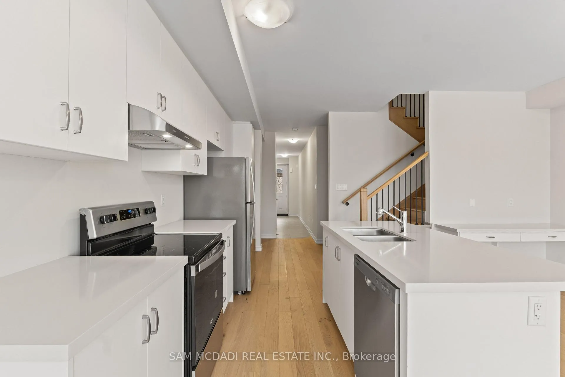 Photo 7 of 1372 Blueprint Common, Burlington, Tyandaga — HOMEH