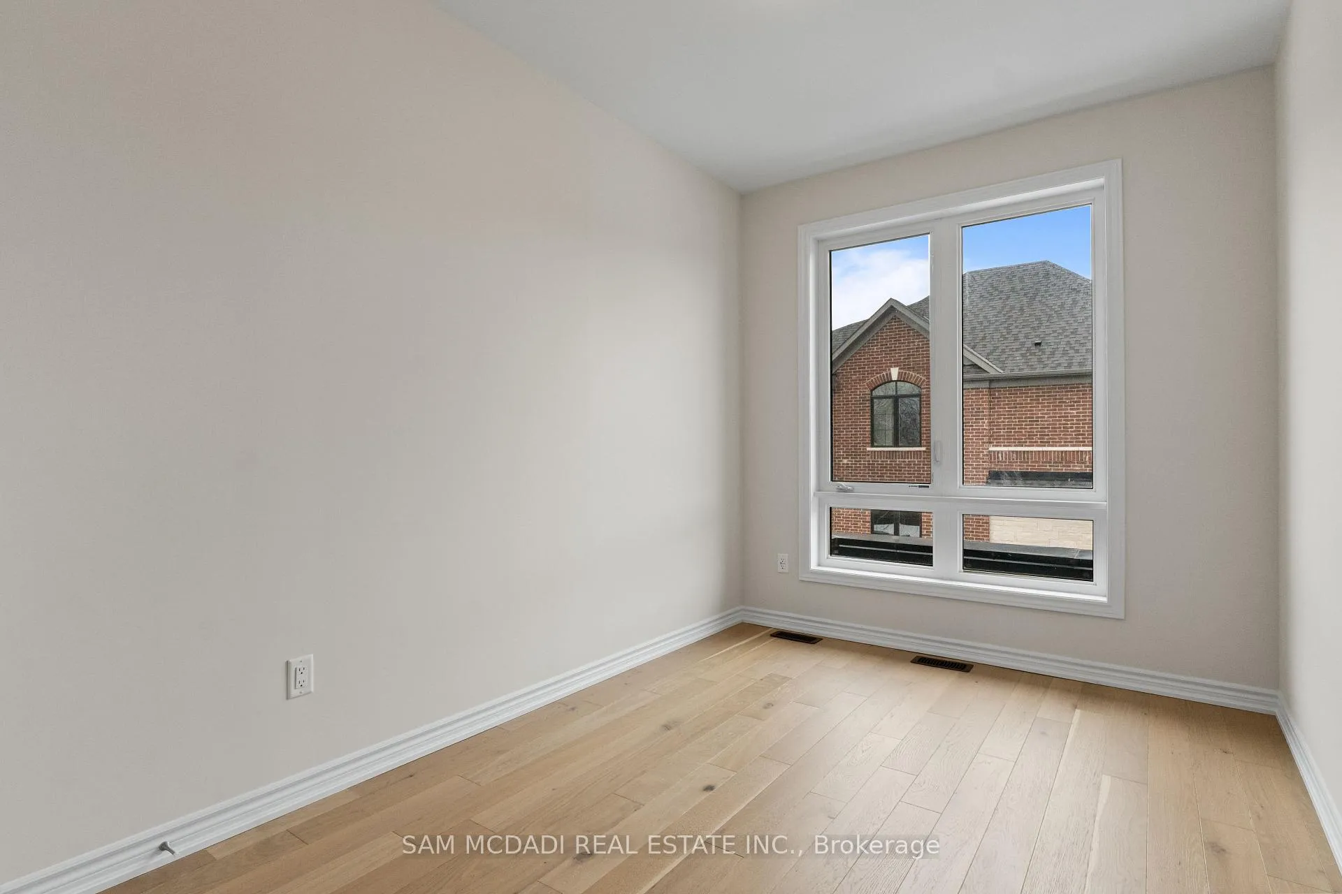 Photo 21 of 1372 Blueprint Common, Burlington, Tyandaga — HOMEH