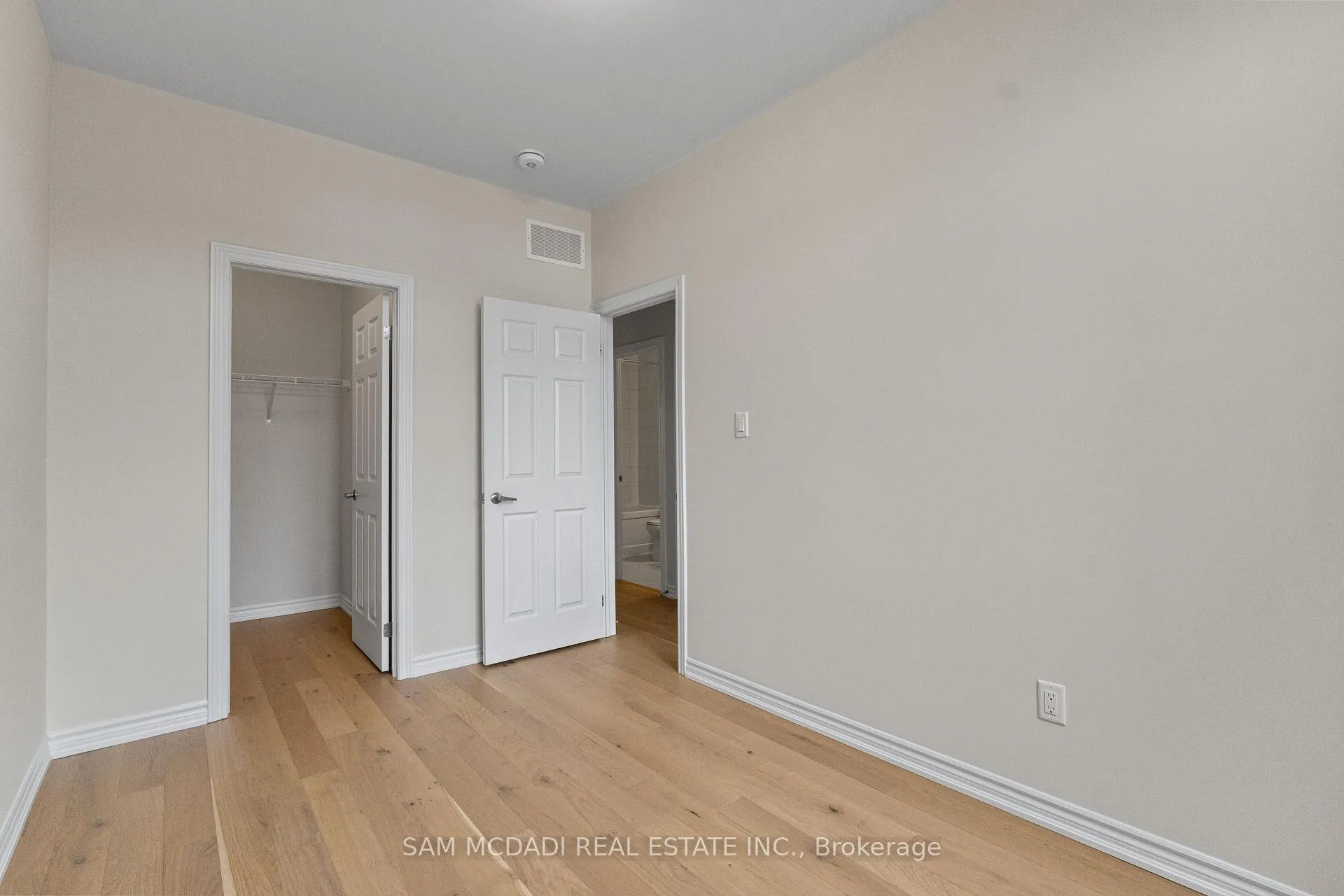 Photo 25 of 1372 Blueprint Common, Burlington, Tyandaga — HOMEH