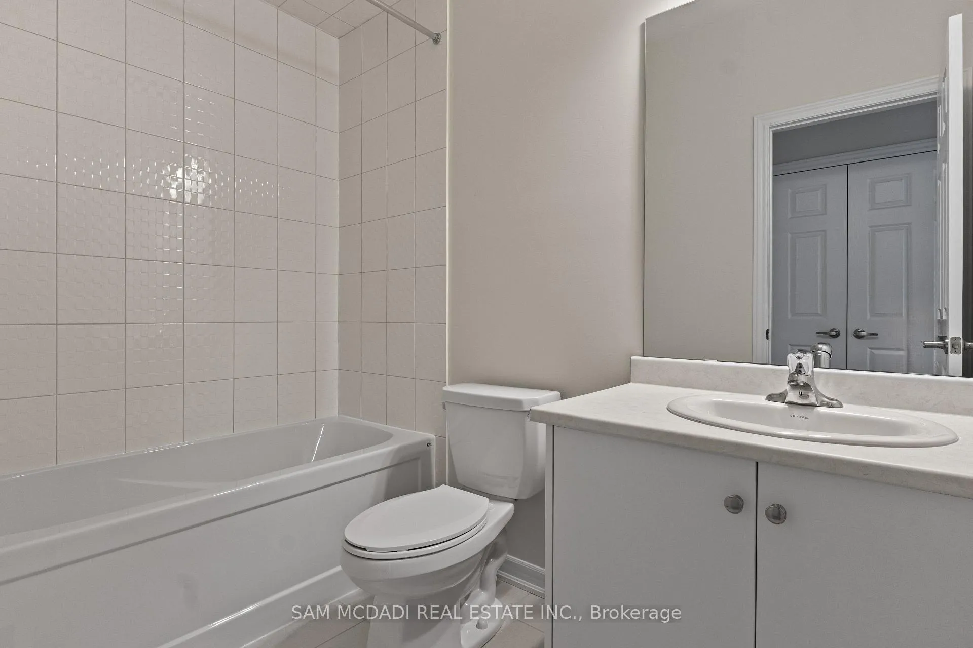 Photo 28 of 1372 Blueprint Common, Burlington, Tyandaga — HOMEH
