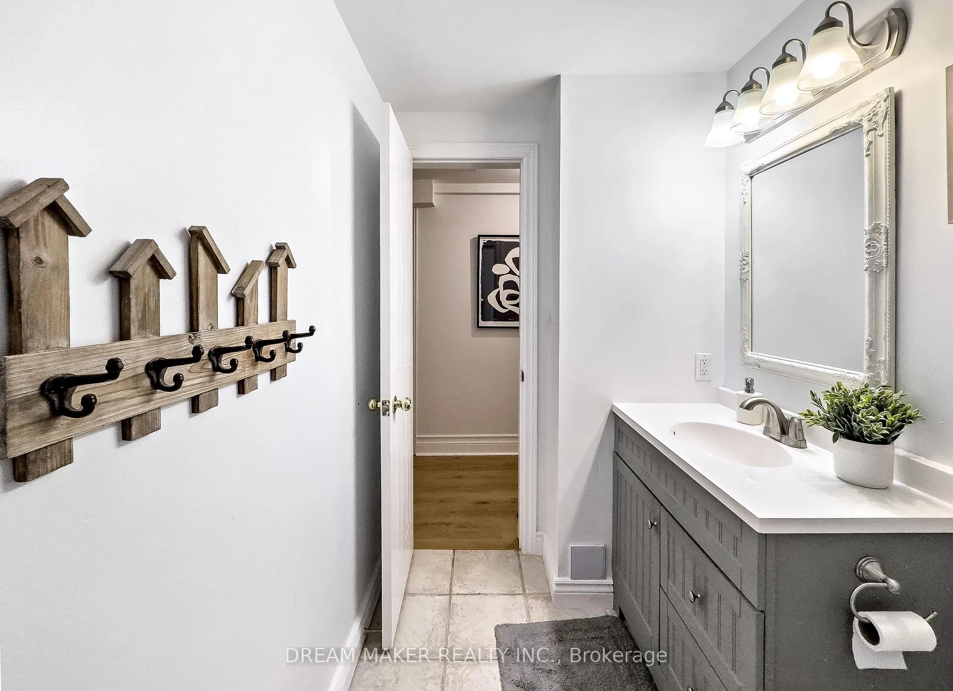 Photo 8 of Unit Lower, 1088 Beaver Valley Crescent, Oshawa, Northglen — HOMEH