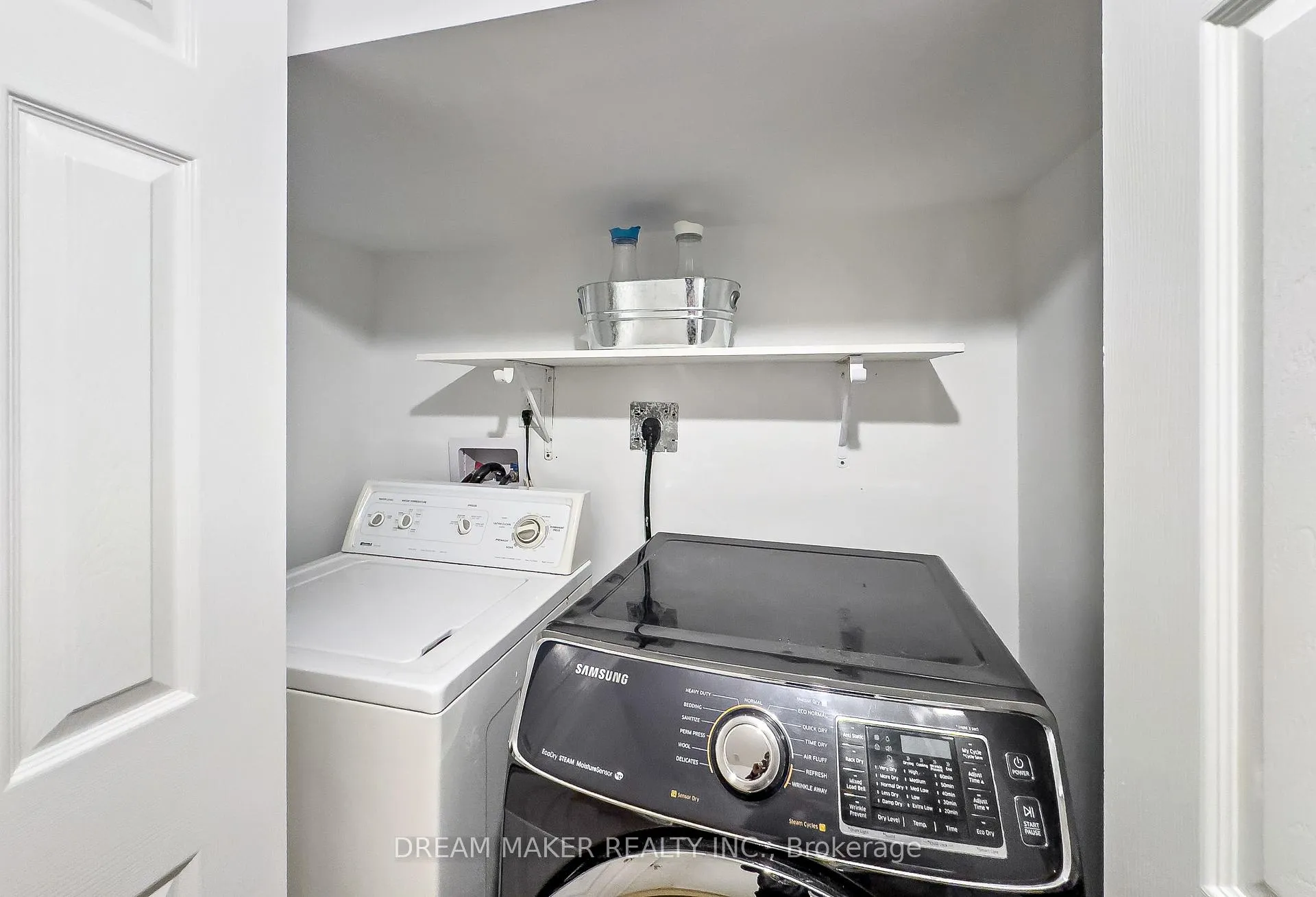 Photo 11 of Unit Lower, 1088 Beaver Valley Crescent, Oshawa, Northglen — HOMEH