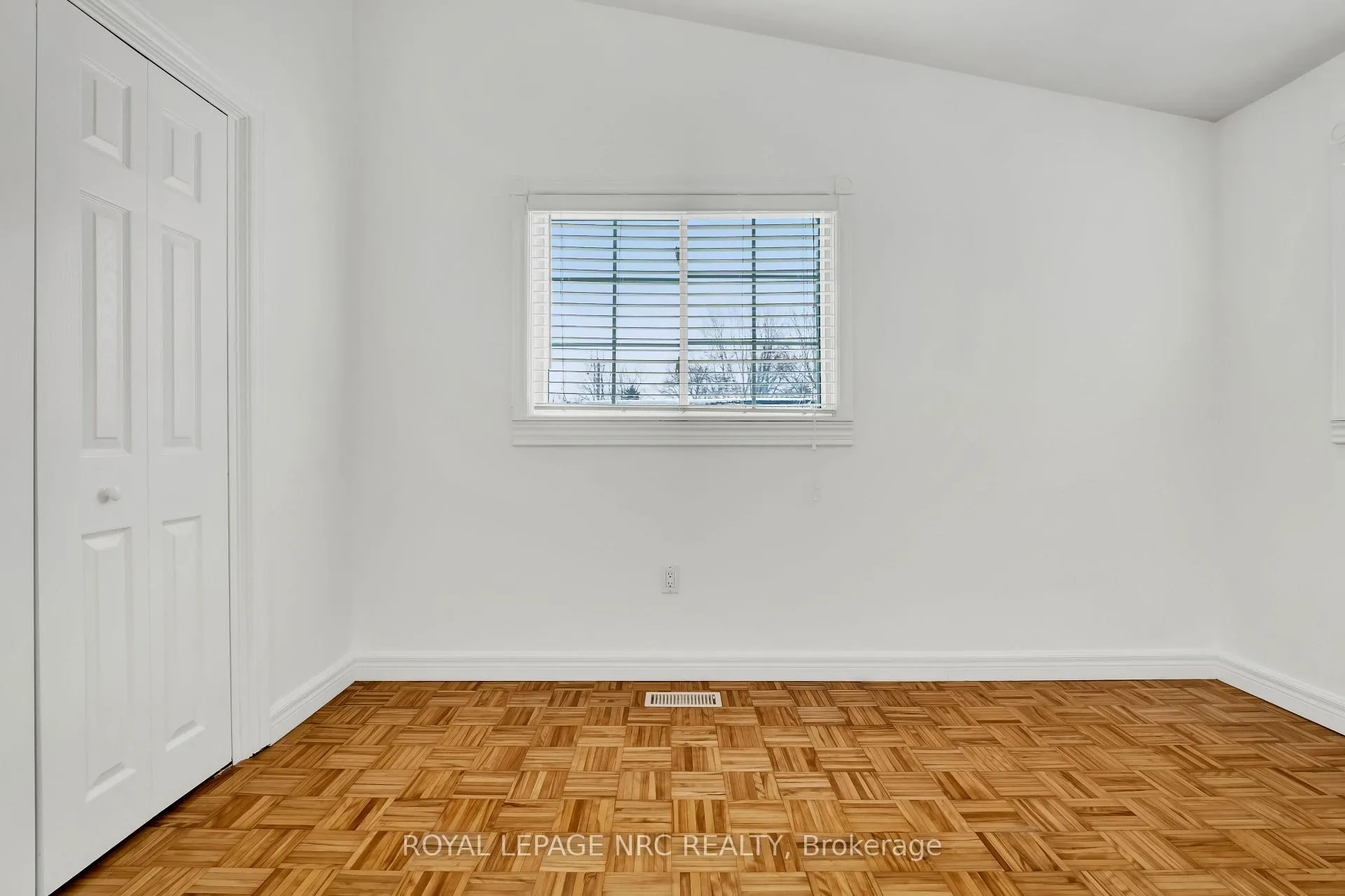 Photo 9 of 10 Cecil Street, St. Catharines, Lakeport — HOMEH