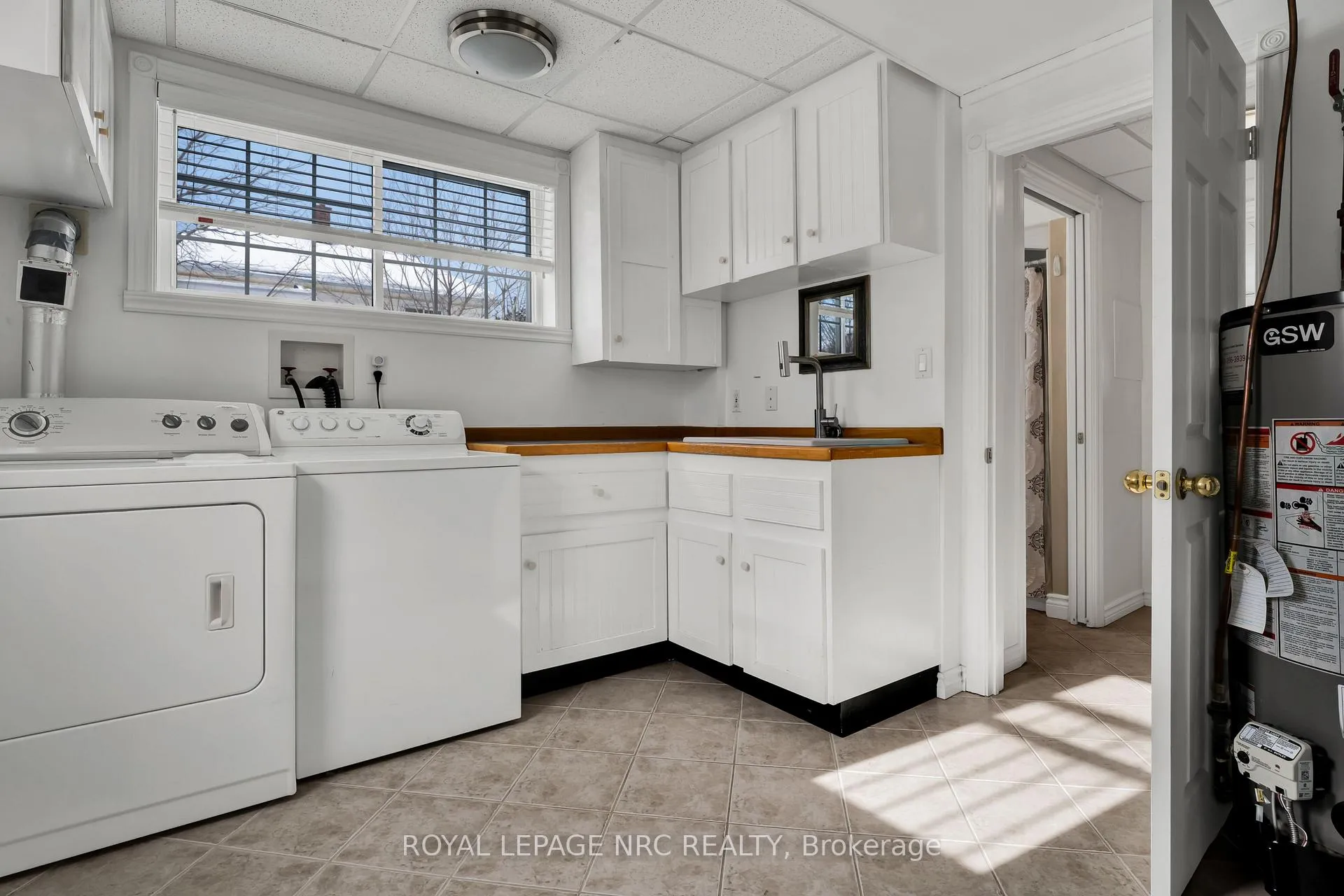 Photo 15 of 10 Cecil Street, St. Catharines, Lakeport — HOMEH