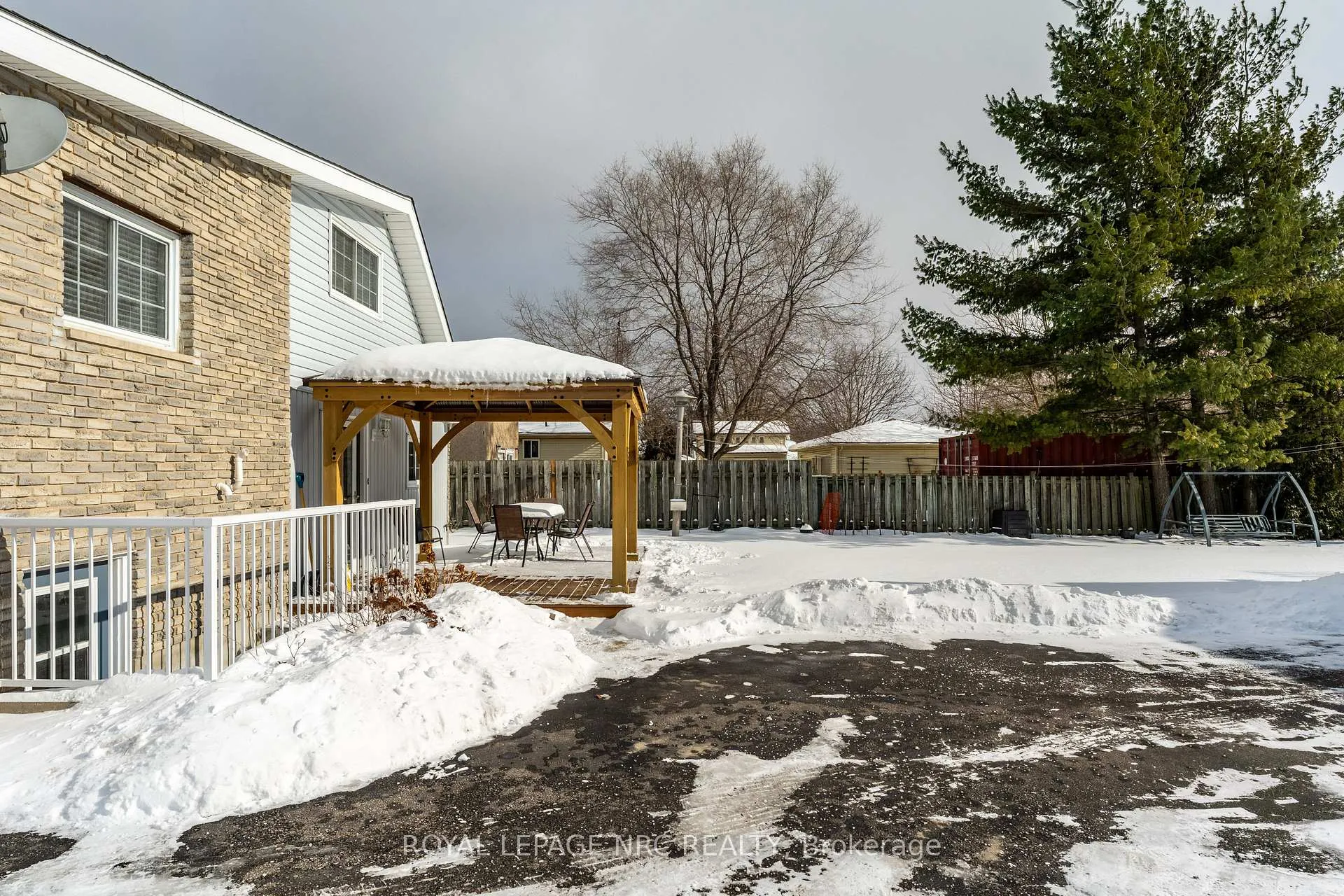 Photo 17 of 10 Cecil Street, St. Catharines, Lakeport — HOMEH