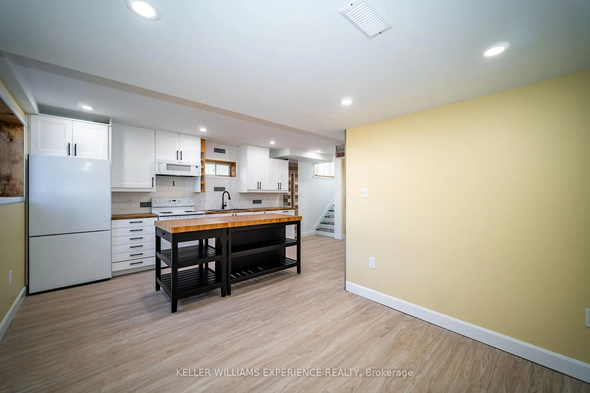 Photo 10 of Unit Lower, 246E James Street E, Orillia — HOMEH