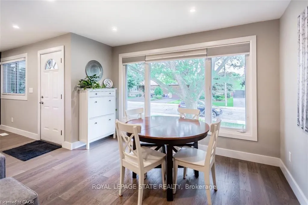 Photo 6 of 47 Atwater Crescent, Hamilton, Rolston — HOMEH