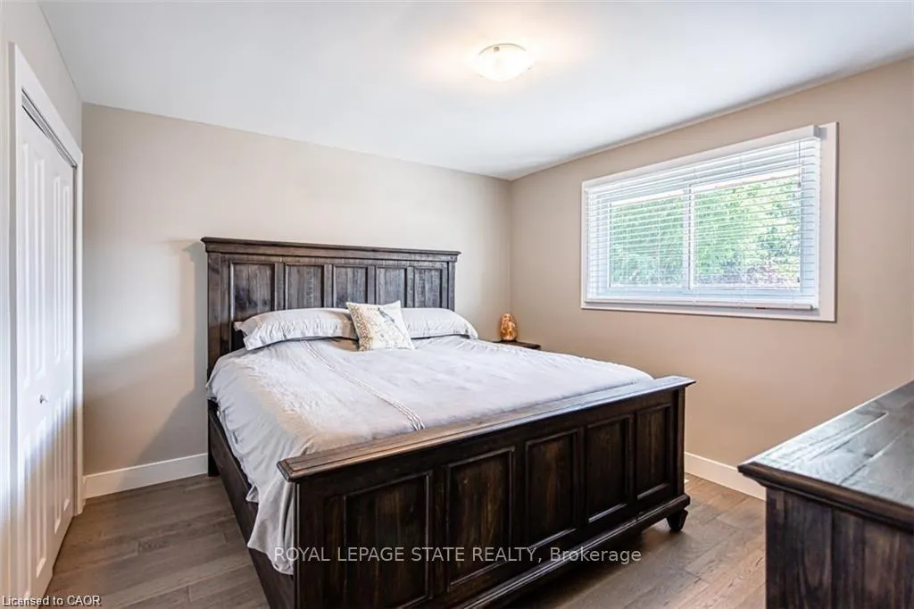 Photo 8 of 47 Atwater Crescent, Hamilton, Rolston — HOMEH