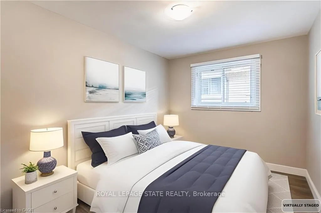 Photo 13 of 47 Atwater Crescent, Hamilton, Rolston — HOMEH