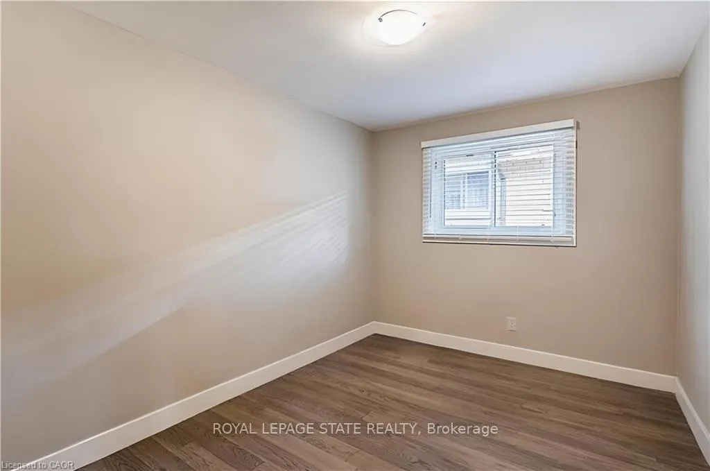 Photo 14 of 47 Atwater Crescent, Hamilton, Rolston — HOMEH