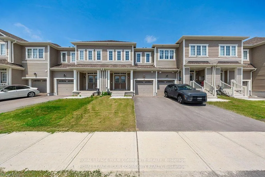 Photo 2 of 727 Potawatomi Crescent, Shelburne — HOMEH