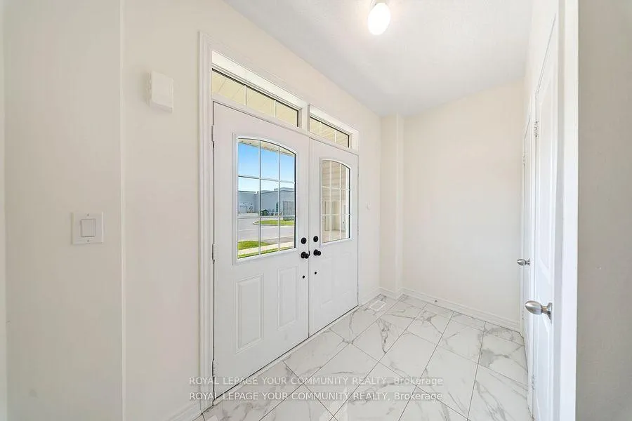 Photo 6 of 727 Potawatomi Crescent, Shelburne — HOMEH