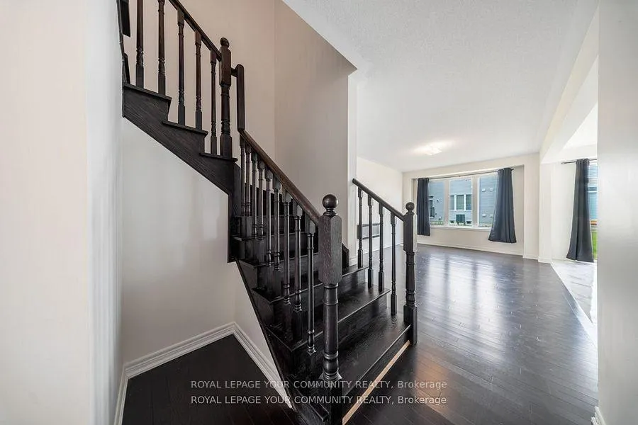 Photo 9 of 727 Potawatomi Crescent, Shelburne — HOMEH