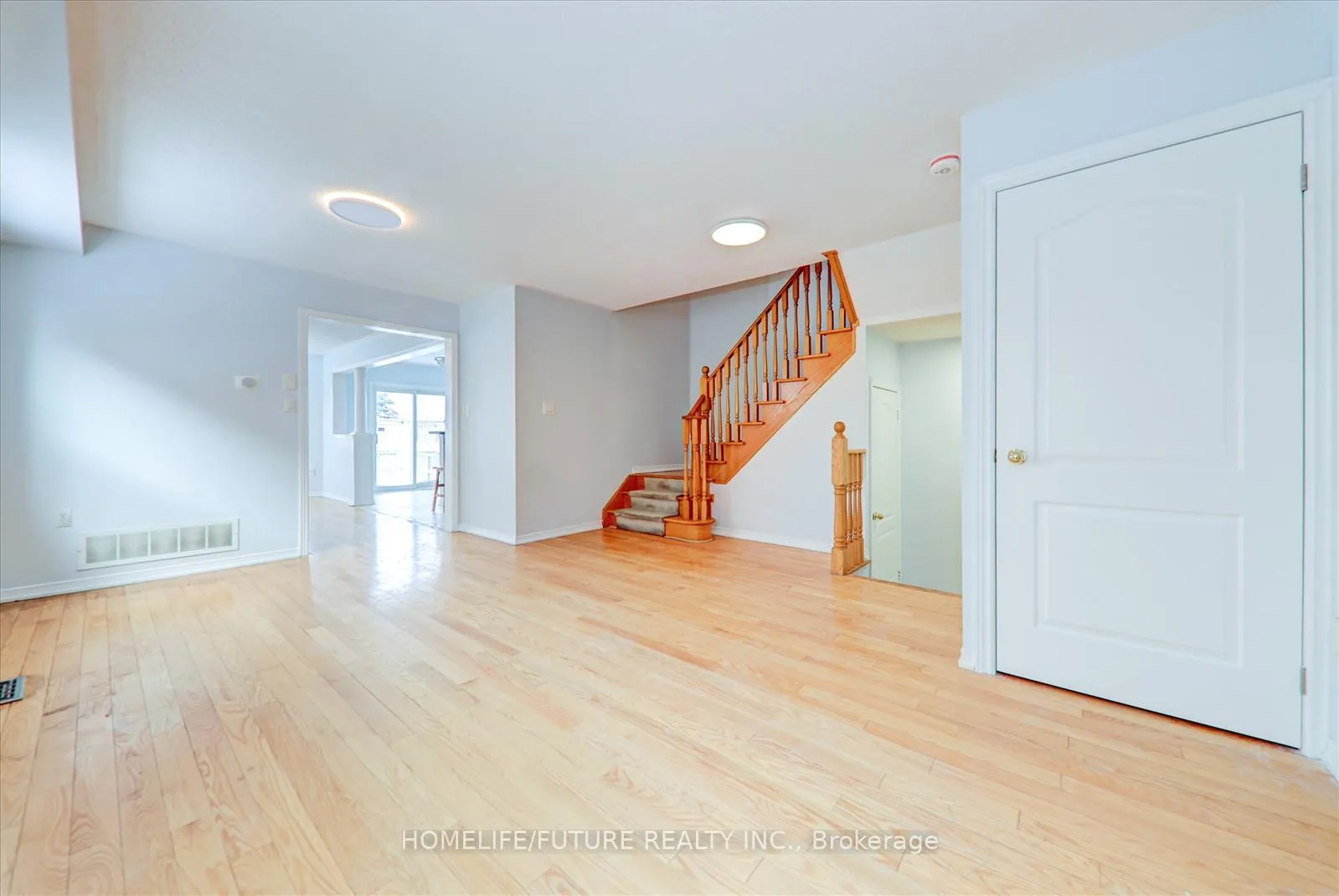 Photo 7 of Unit Main, 147 Passfield Trail, Brampton, Brampton East — HOMEH