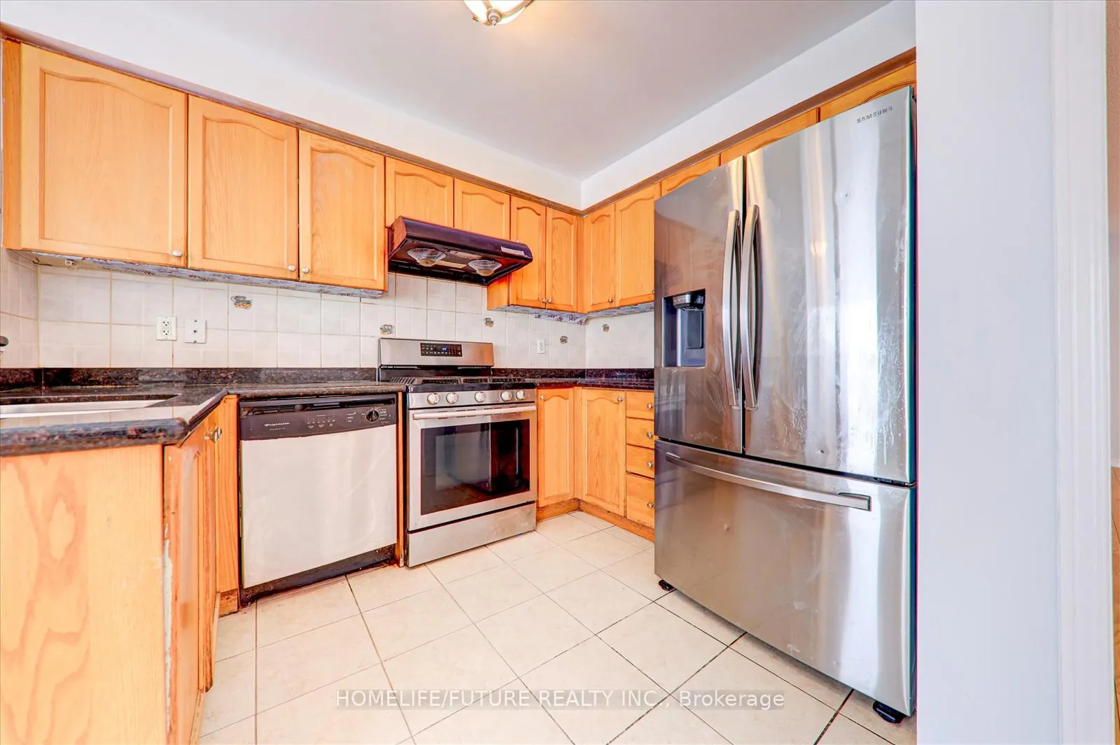 Photo 15 of Unit Main, 147 Passfield Trail, Brampton, Brampton East — HOMEH