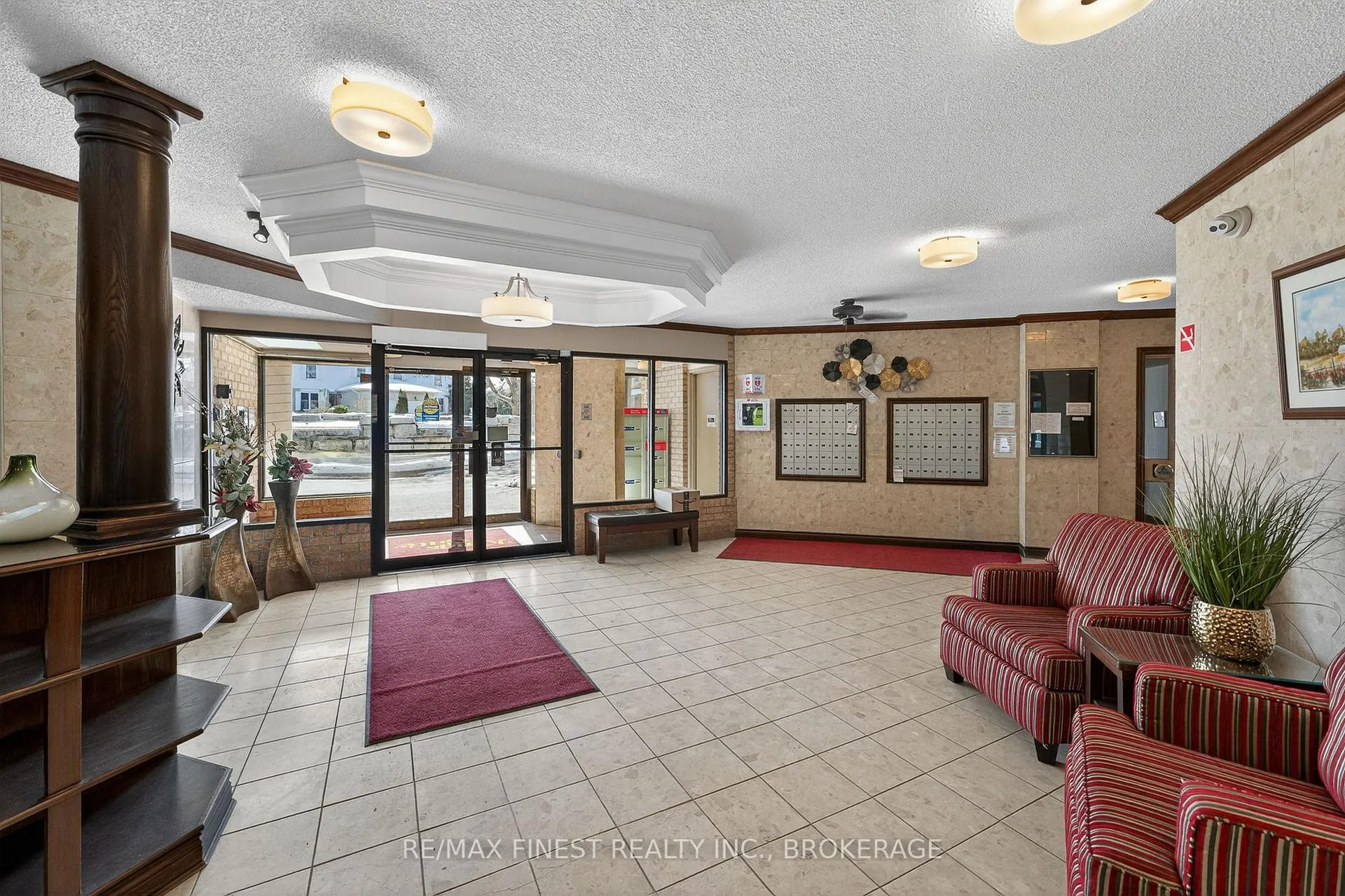 Photo 3 of Unit 402, 675 Davis Dr, Kingston, East Gardiners Rd — HOMEH
