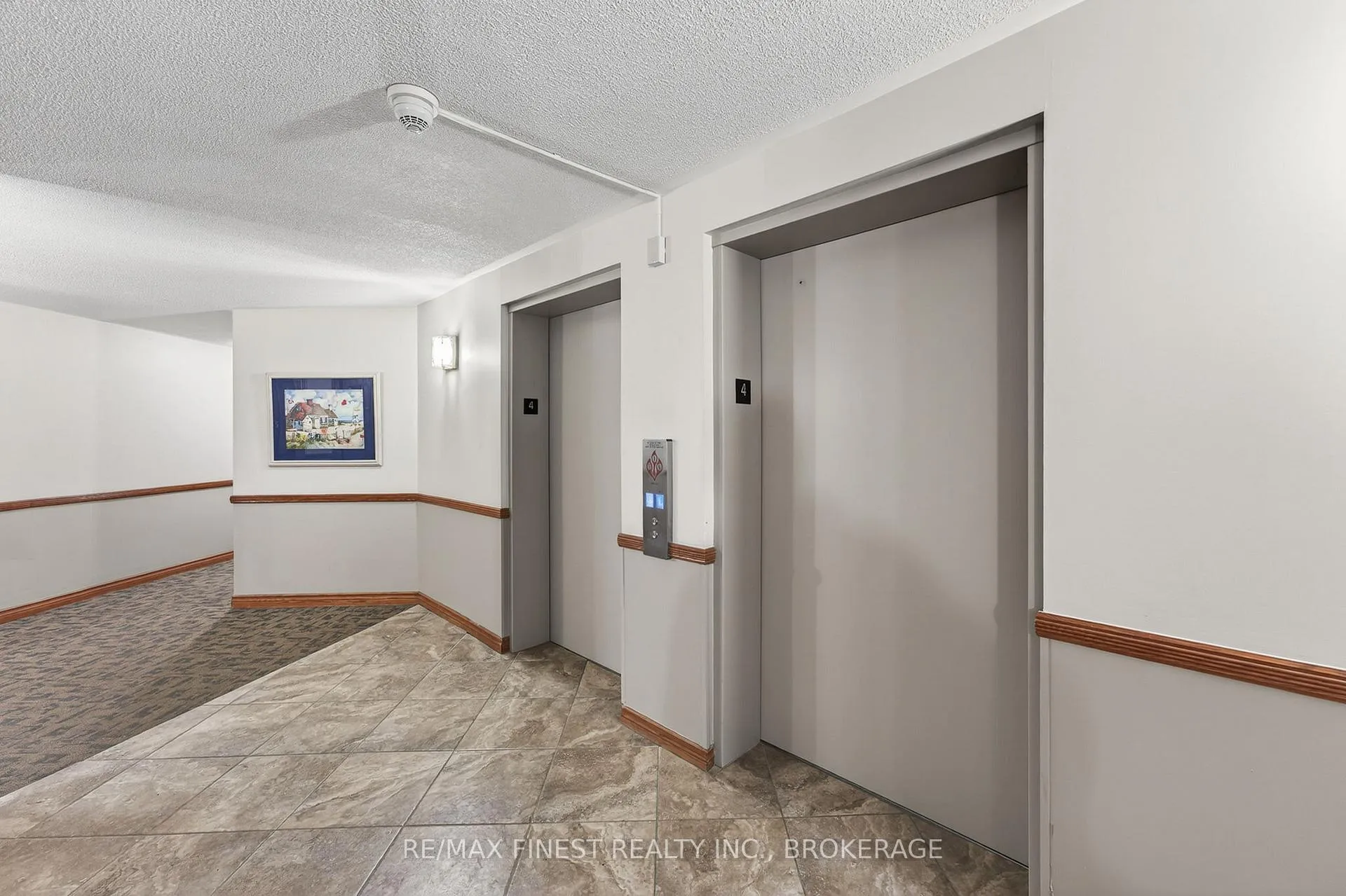 Photo 4 of Unit 402, 675 Davis Dr, Kingston, East Gardiners Rd — HOMEH