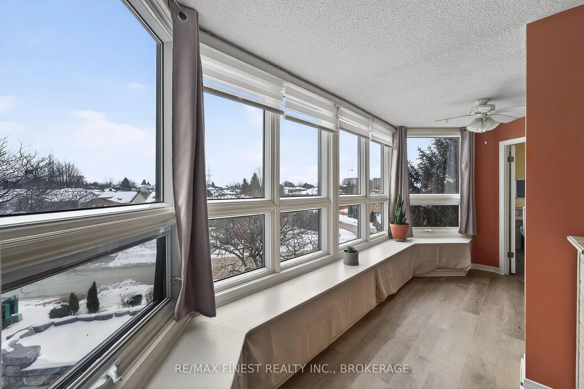 Photo 9 of Unit 402, 675 Davis Dr, Kingston, East Gardiners Rd — HOMEH