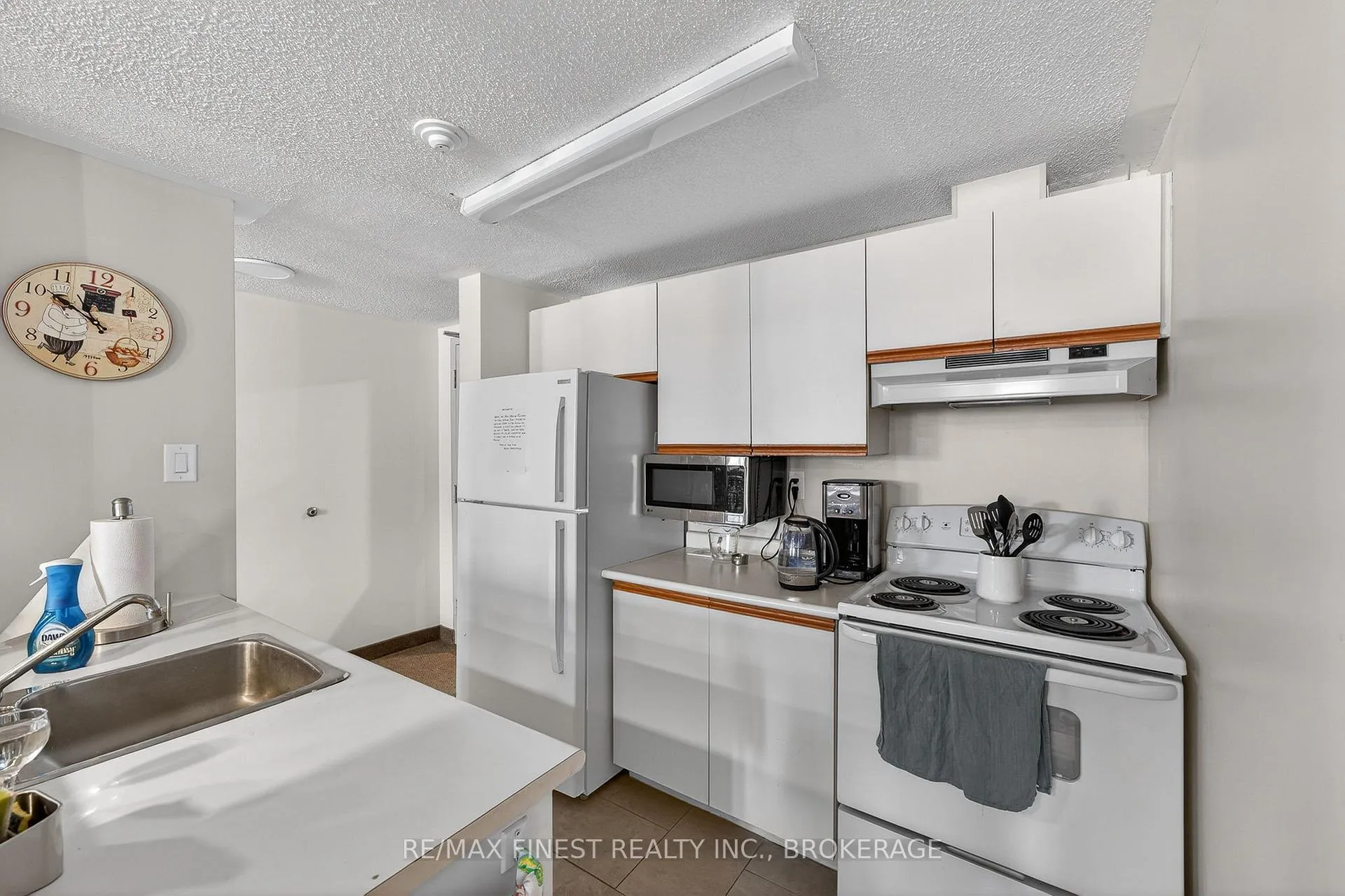 Photo 23 of Unit 402, 675 Davis Dr, Kingston, East Gardiners Rd — HOMEH