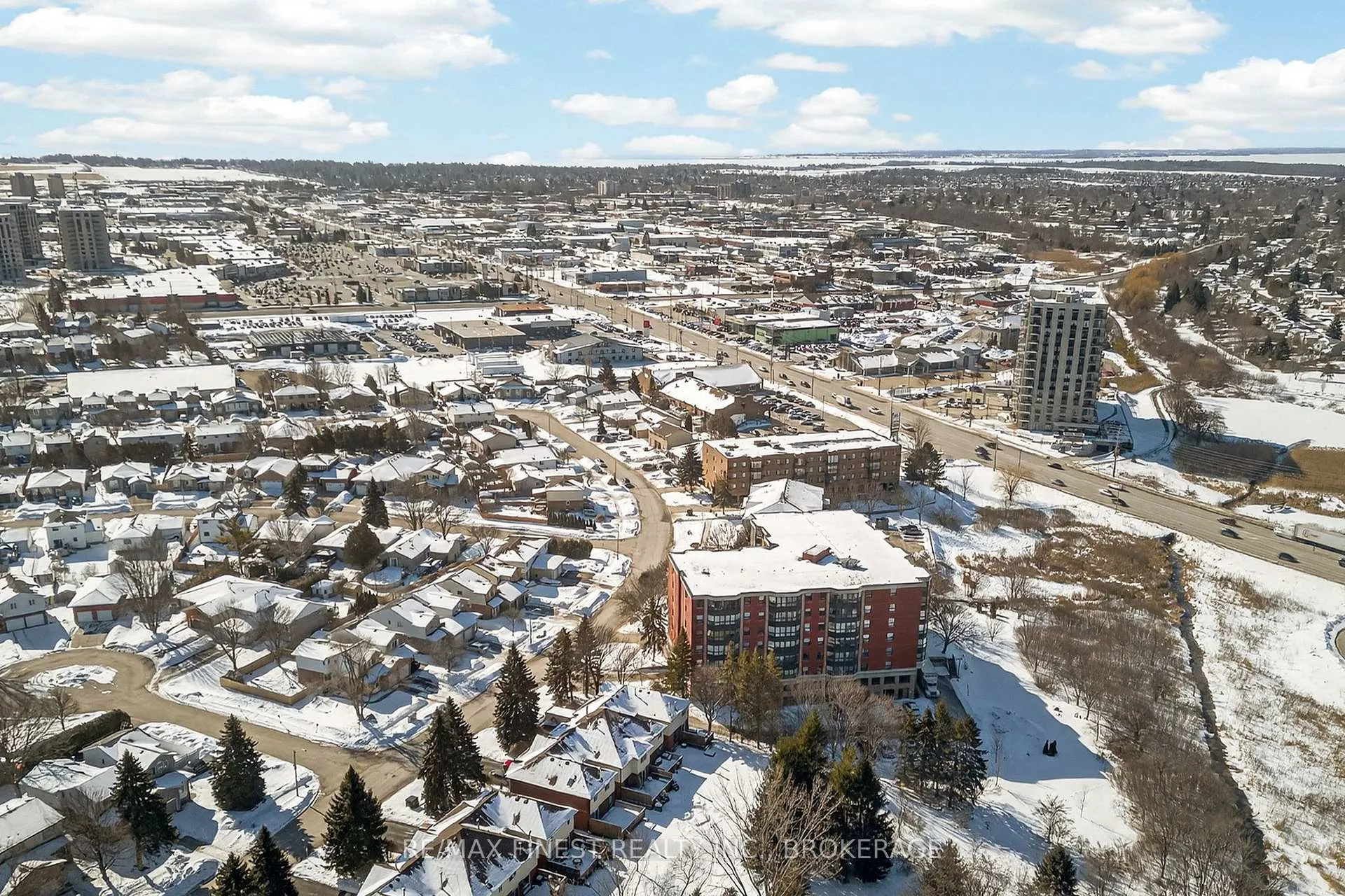 Photo 29 of Unit 402, 675 Davis Dr, Kingston, East Gardiners Rd — HOMEH
