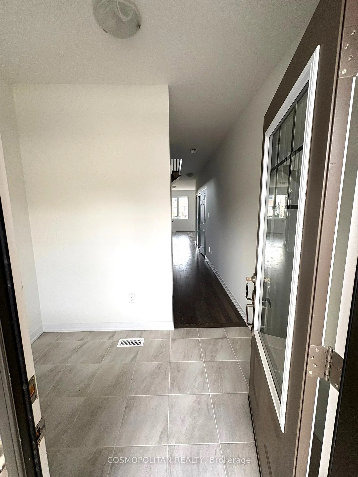 Photo 2 of 35 Cresthaven Heights, Thorold, Rolling Meadows — HOMEH