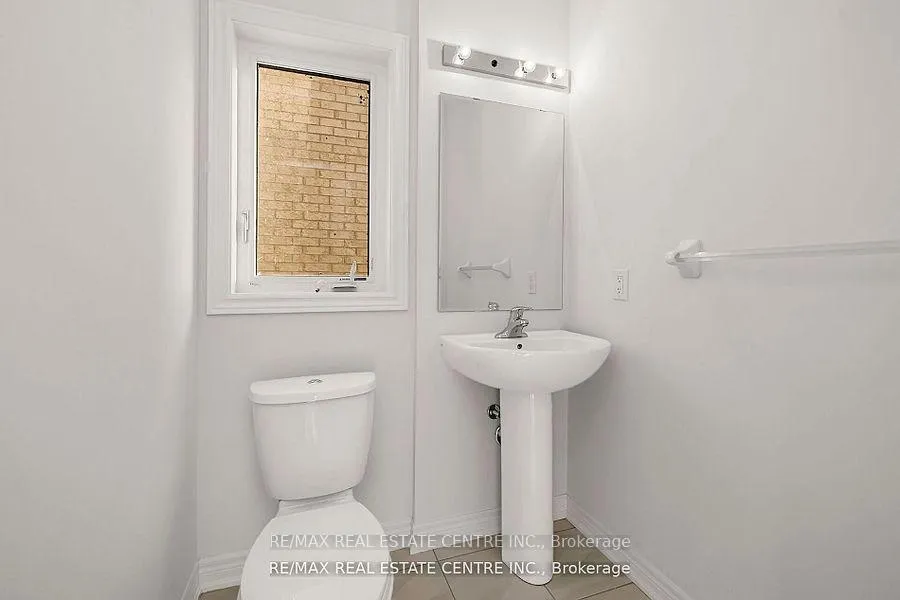 Photo 5 of 472 Black Cherry Crescent, Shelburne — HOMEH
