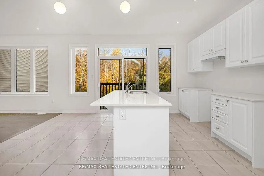 Photo 7 of 472 Black Cherry Crescent, Shelburne — HOMEH