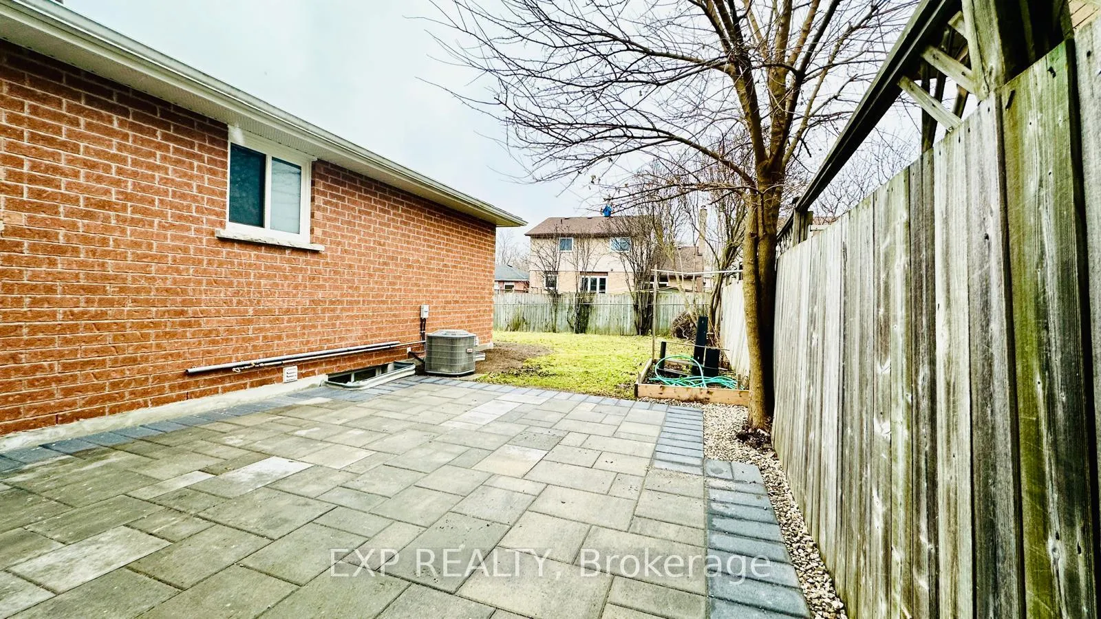 Photo 19 of 111 Scenic Wood Crescent, Kitchener — HOMEH