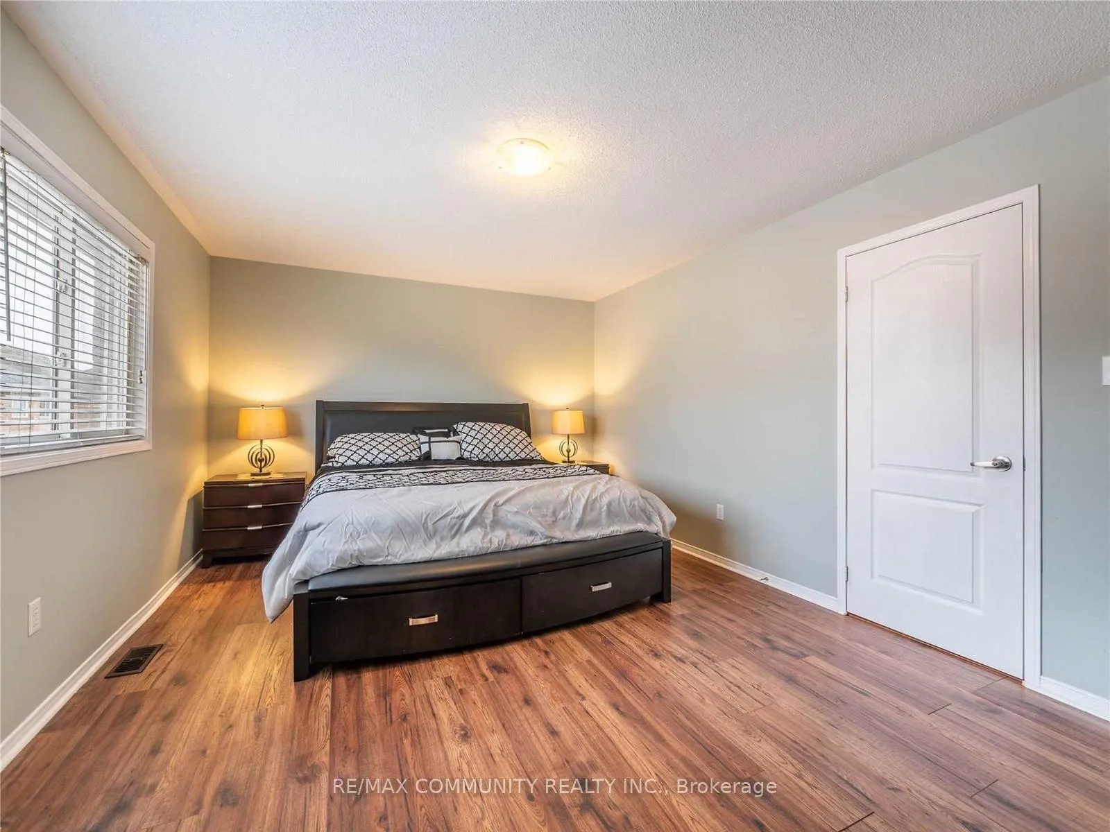 Photo 7 of Unit Main, 66 Mccrimmon Drive, Brampton, Fletcher's Meadow — HOMEH