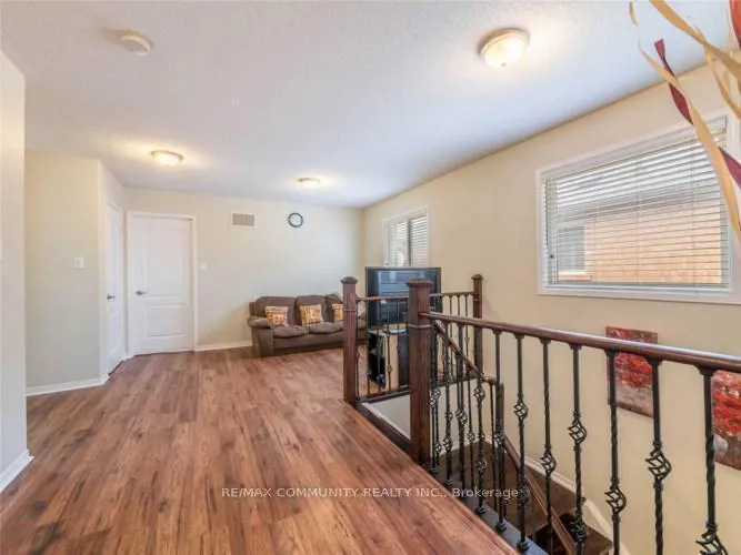 Photo 13 of Unit Main, 66 Mccrimmon Drive, Brampton, Fletcher's Meadow — HOMEH