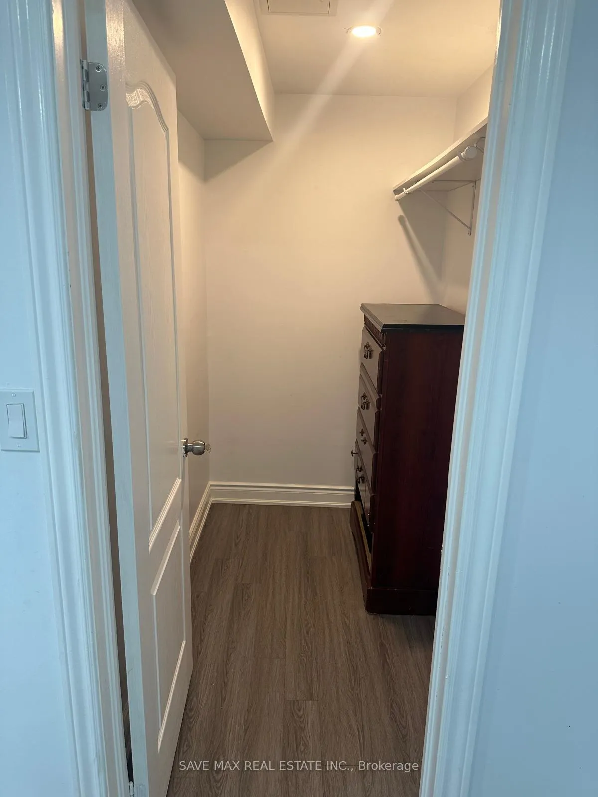 Photo 9 of 11 moss Way, Brampton, Brampton North — HOMEH