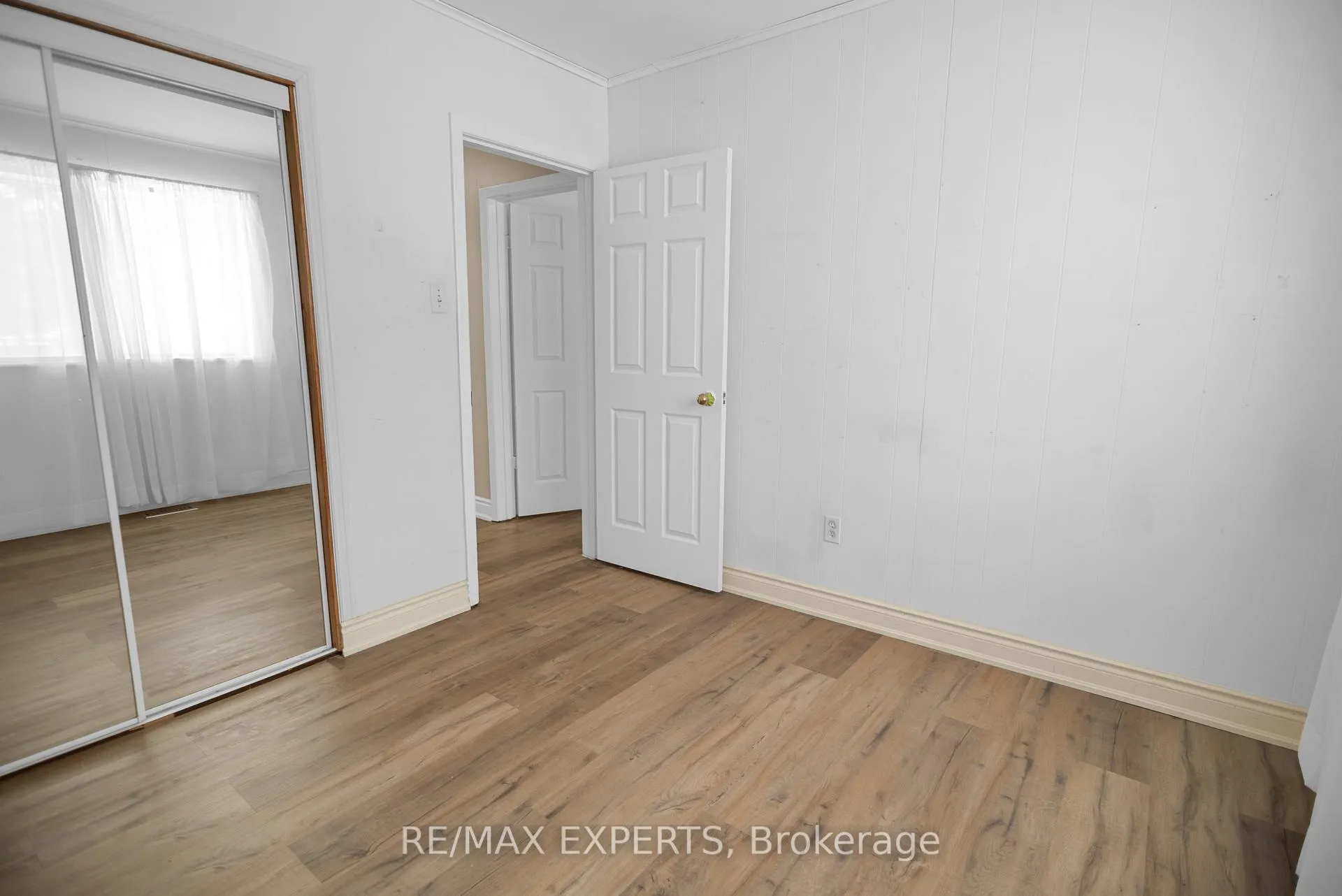 Photo 13 of Unit Main, 30 Gosling Road, Vaughan, Maple — HOMEH