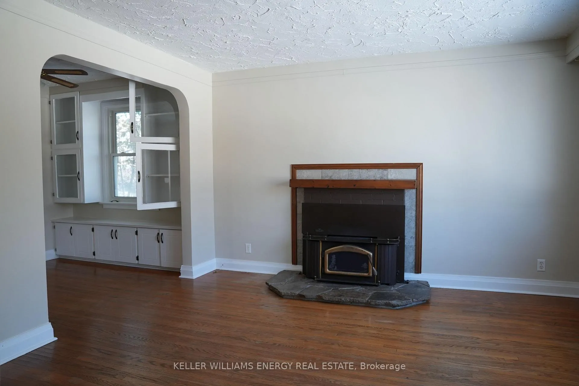 Photo 7 of 1062 Hortop St, Oshawa, Centennial — HOMEH