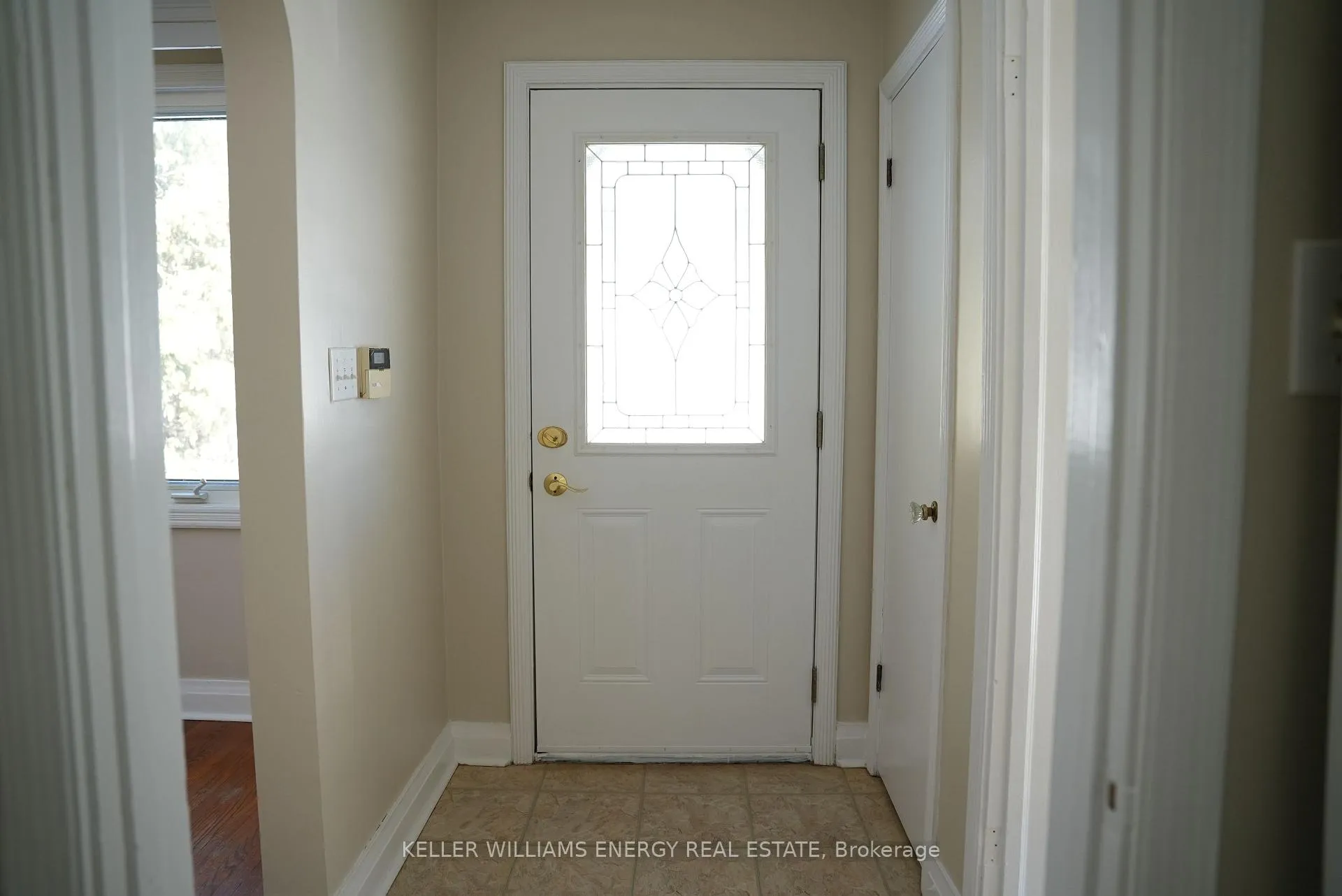 Photo 14 of 1062 Hortop St, Oshawa, Centennial — HOMEH