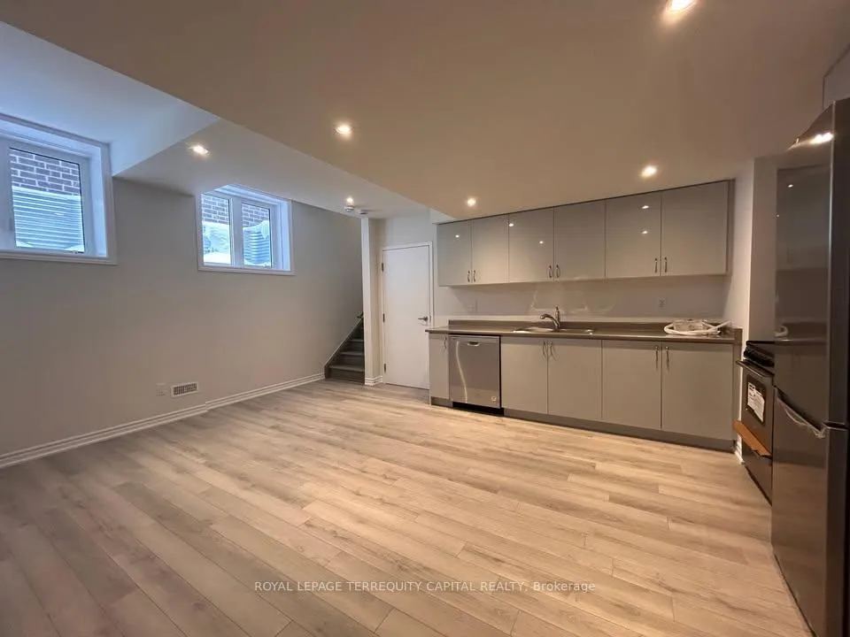Photo 4 of Unit Lower, 38 Prudhoe Terrace, Barrie, Rural Barrie Southeast — HOMEH