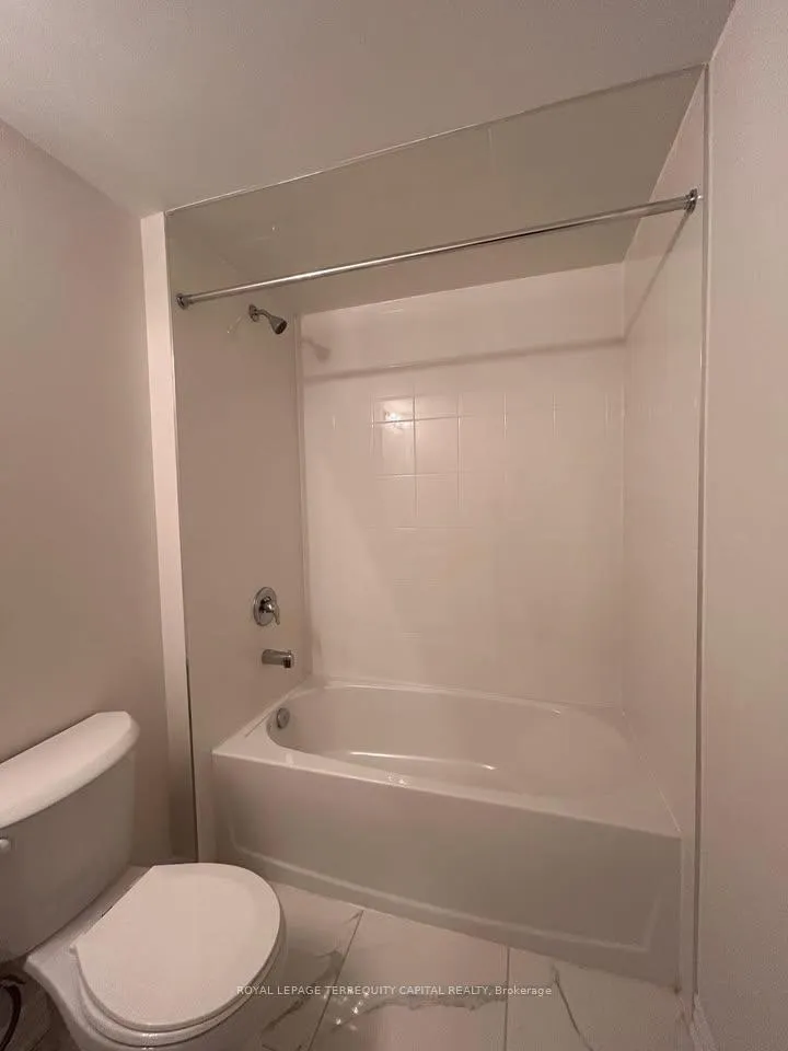 Photo 8 of Unit Lower, 38 Prudhoe Terrace, Barrie, Rural Barrie Southeast — HOMEH