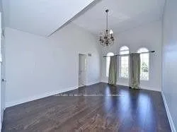 Photo 5 of 157 Blue Willow Drive, Vaughan, East Woodbridge — HOMEH