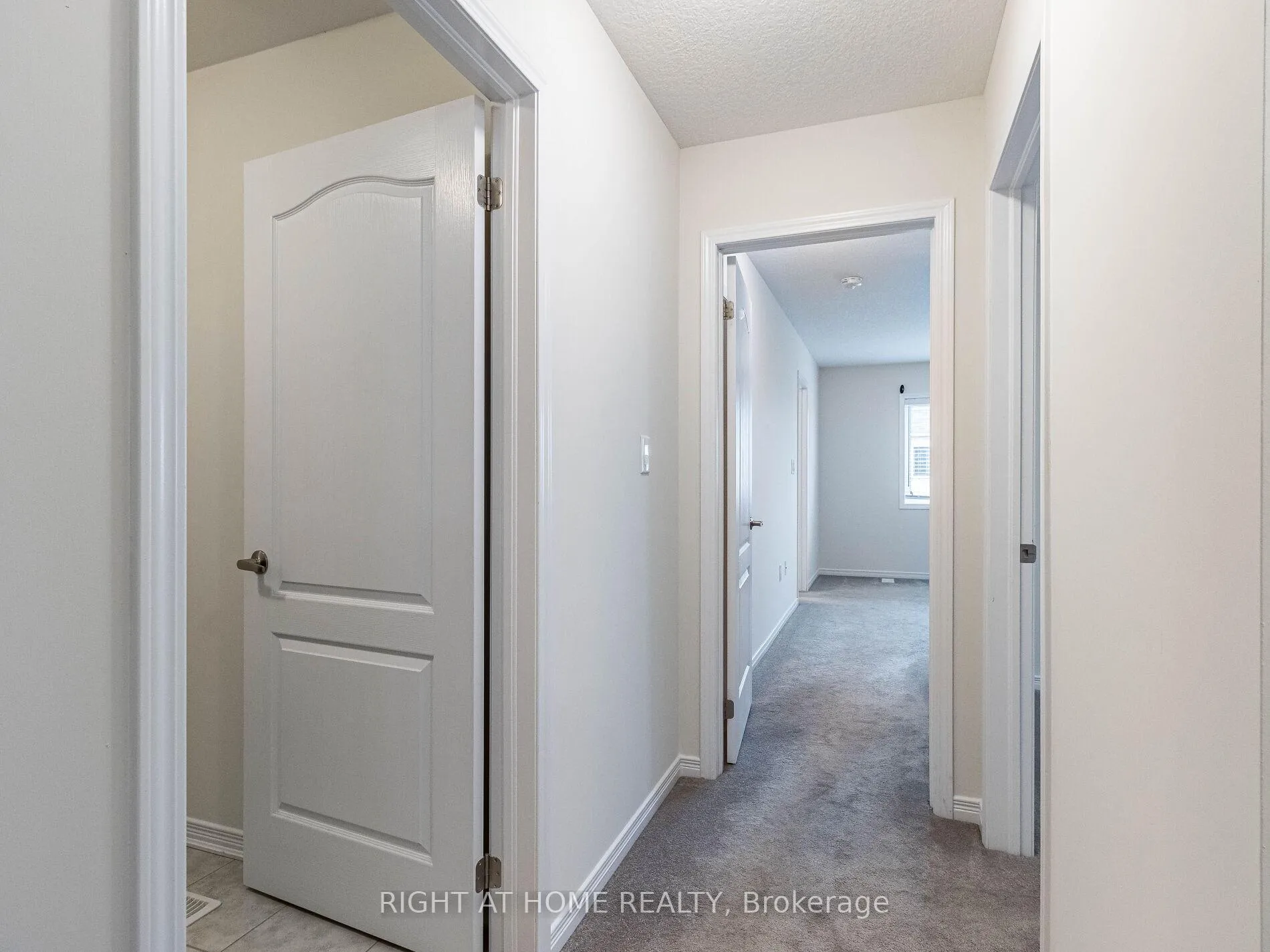Photo 14 of 34 MacLachlan Avenue, Haldimand — HOMEH
