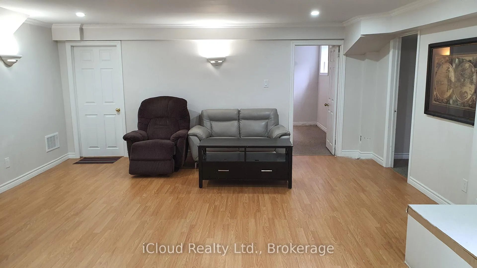 Photo 5 of 5 Inder Heights Drive, Brampton, Snelgrove — HOMEH