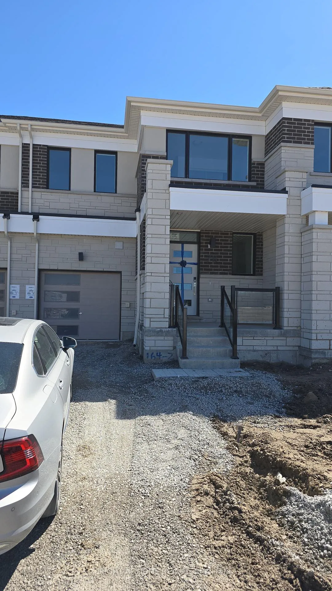 Photo 1 of 78 Foxley Heights, Barrie, Rural Barrie Southwest — HOMEH