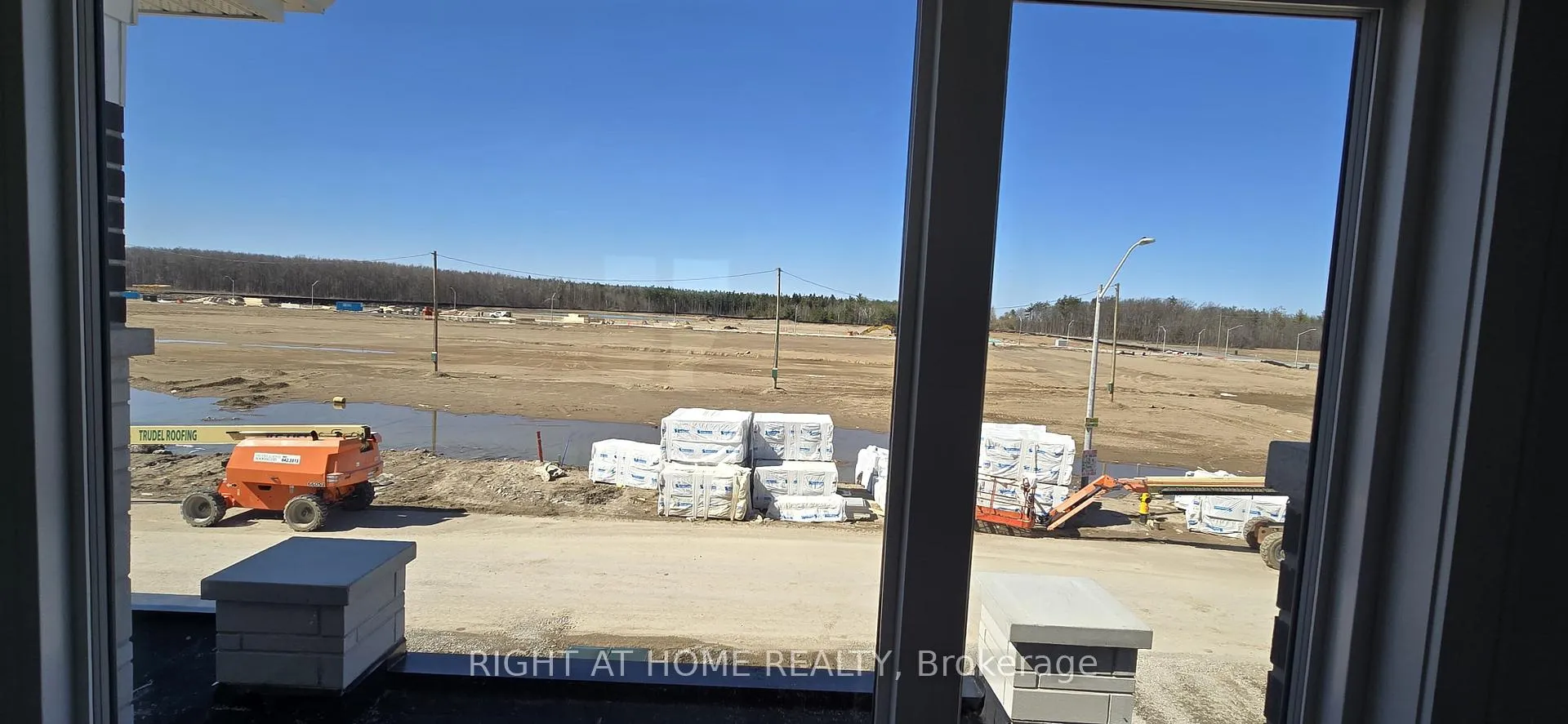Photo 13 of 78 Foxley Heights, Barrie, Rural Barrie Southwest — HOMEH