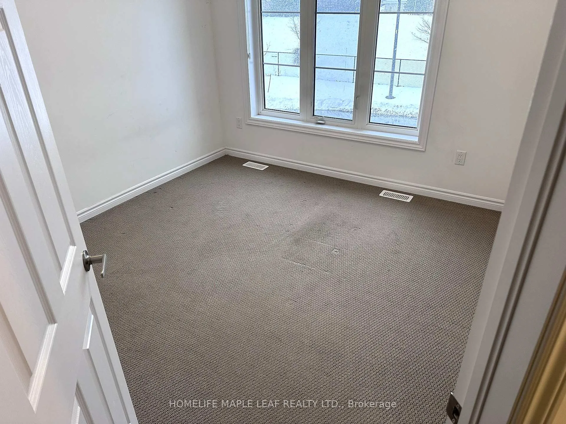 Photo 12 of 19 Waterfront Crescent, Whitby, Port Whitby — HOMEH