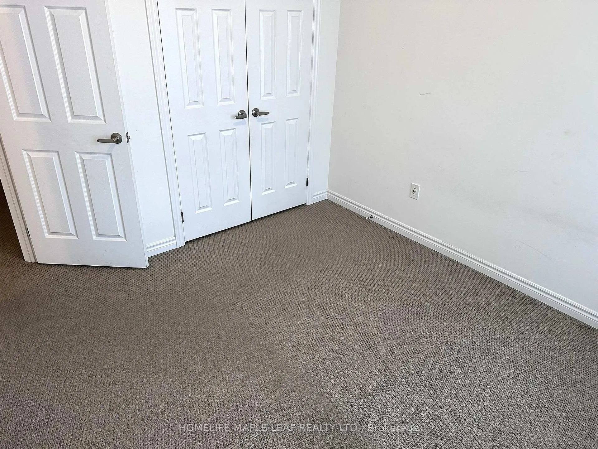 Photo 13 of 19 Waterfront Crescent, Whitby, Port Whitby — HOMEH