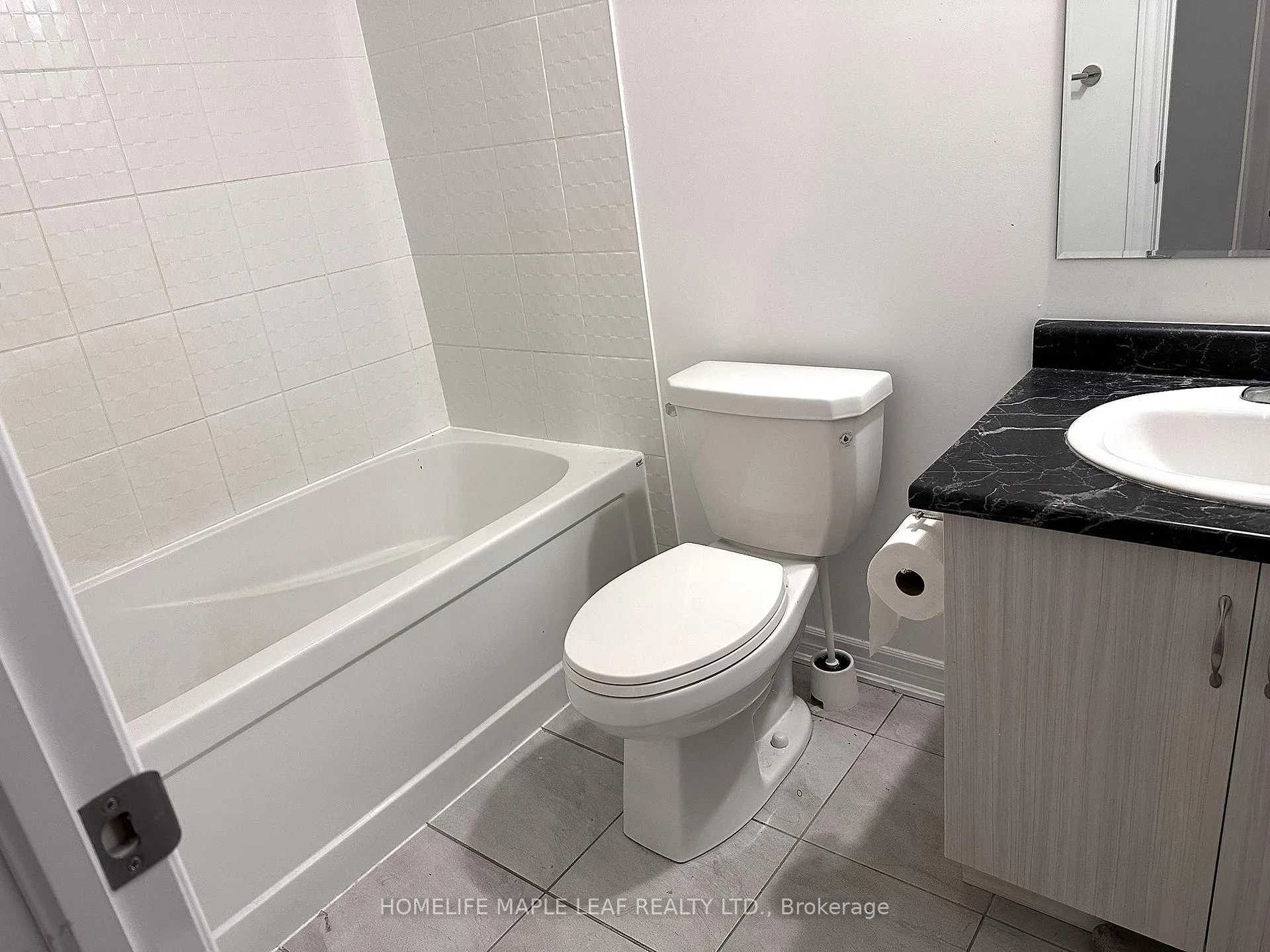Photo 20 of 19 Waterfront Crescent, Whitby, Port Whitby — HOMEH