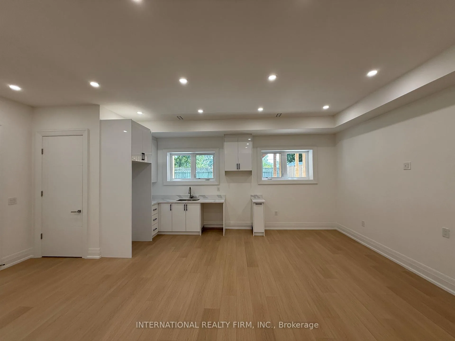 Photo 2 of 701 Marksbury Road, Pickering, West Shore — HOMEH