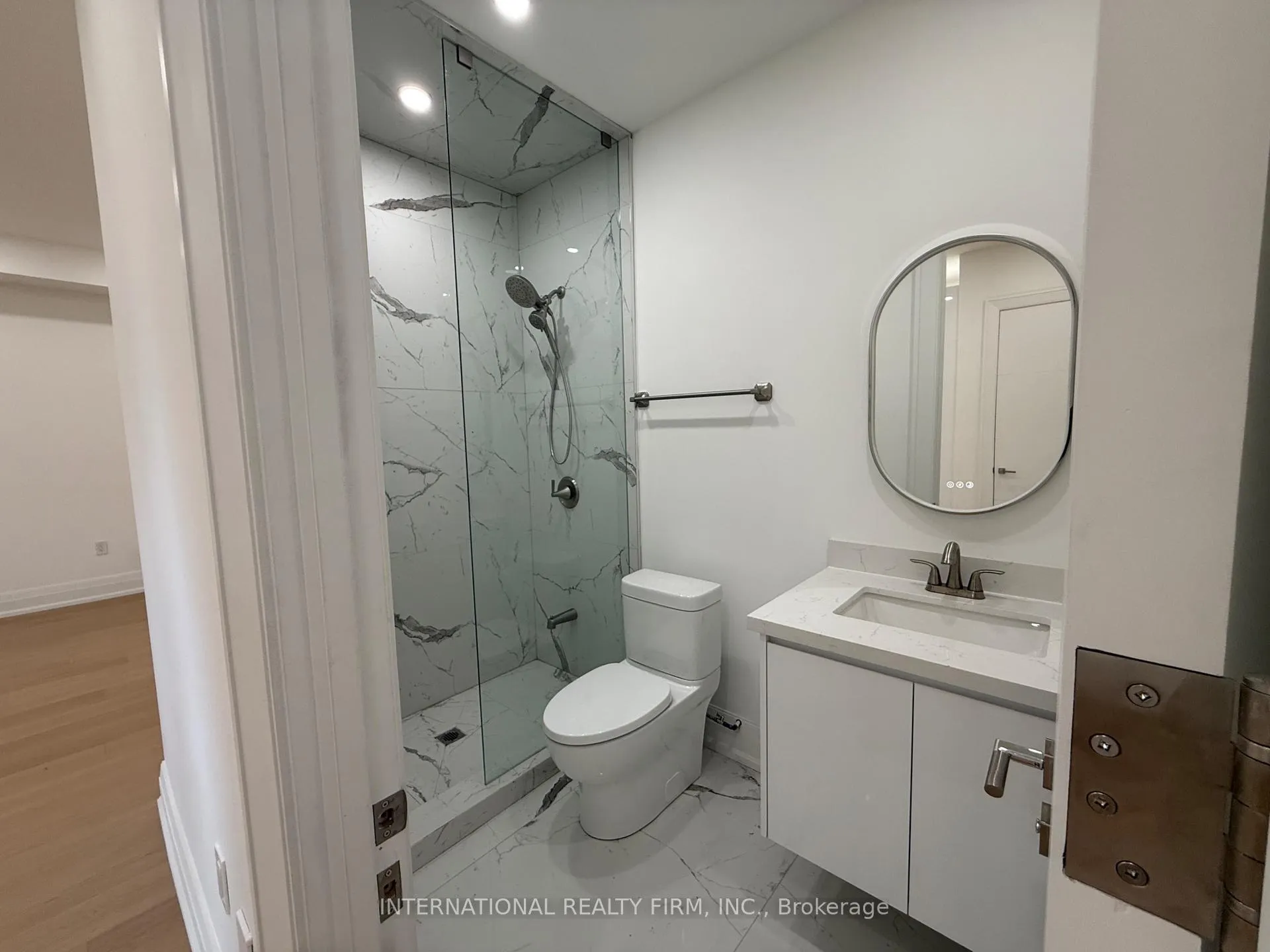 Photo 7 of 701 Marksbury Road, Pickering, West Shore — HOMEH
